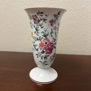 Wedgwood Avebury Vase Multicolor Floral Design Gold Tone Rim 7" H